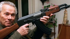 Fabrica de arme Kalaşnikov, vândută. Cine este cumpărătorul și care este prețul achitat